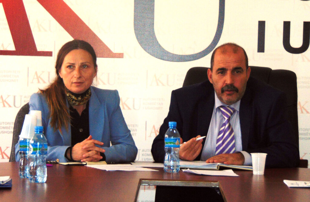 ismailiZnj. Ermira Rusi Zv. Ministre e Bujqësisë dhe Zhvillimit Rural dhe Z. Agim Ismaili Drejtor i Përgjithshëm i AKU-së